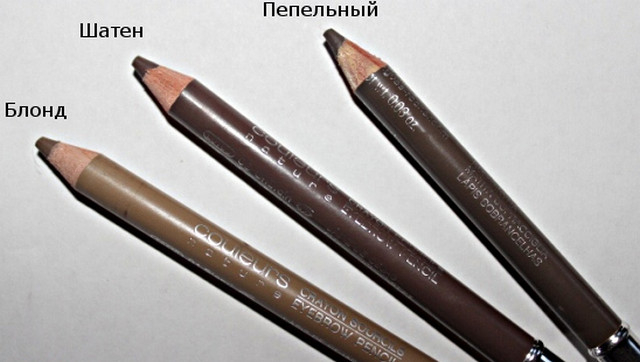 Тому олівець в цьому випадку повинен максимально збігатися з натуральним кольором брів