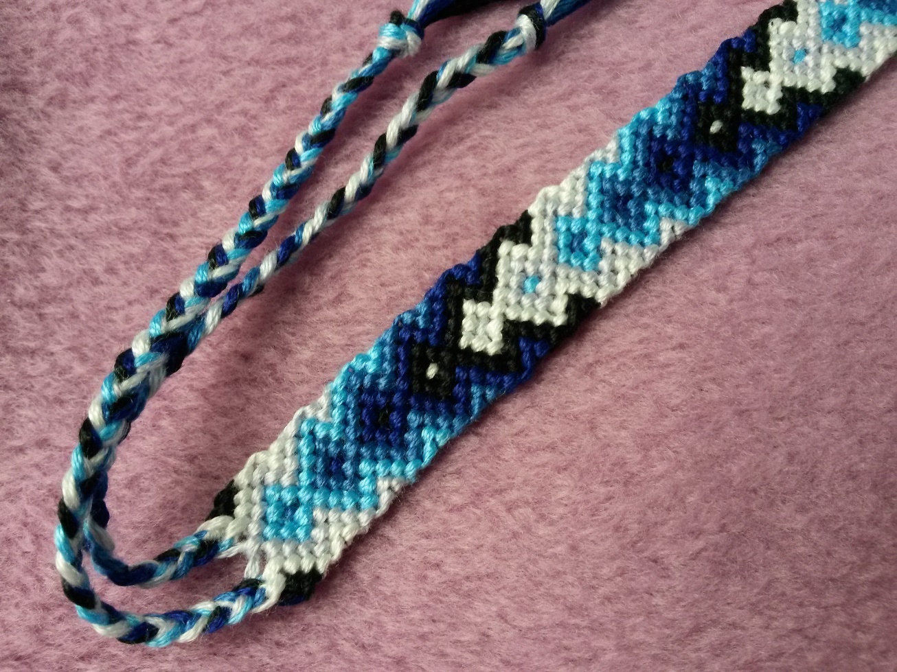 Схема плетіння браслета фенечки