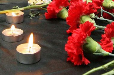 9 квітня 2015 року, 14:14 Переглядів:   В Україні щорічно 8 травня буде відзначатися День пам'яті і примирення